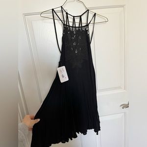 NWT Black Flowy Dress Size Small